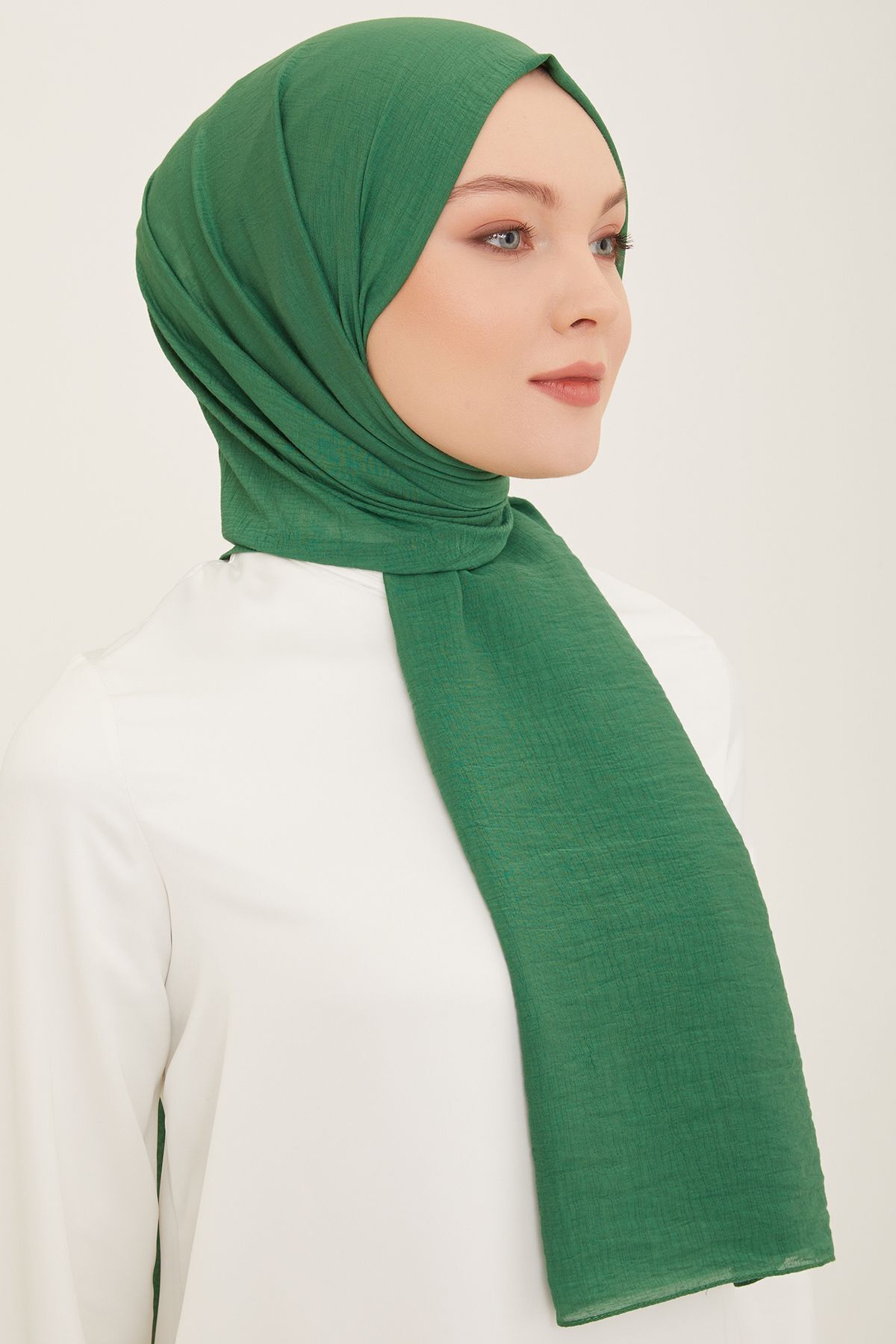 Armine Trend Woody Düz Pamuklu Şal Kadın Tesettür Hijab YEŞİL