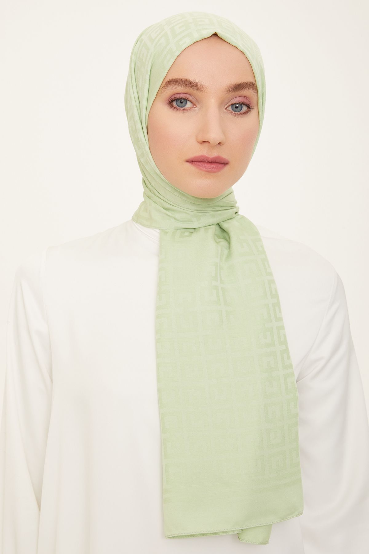 Armine Trend F Desen Pamuk Jakar Şal Kadın Tesettür Hijab
