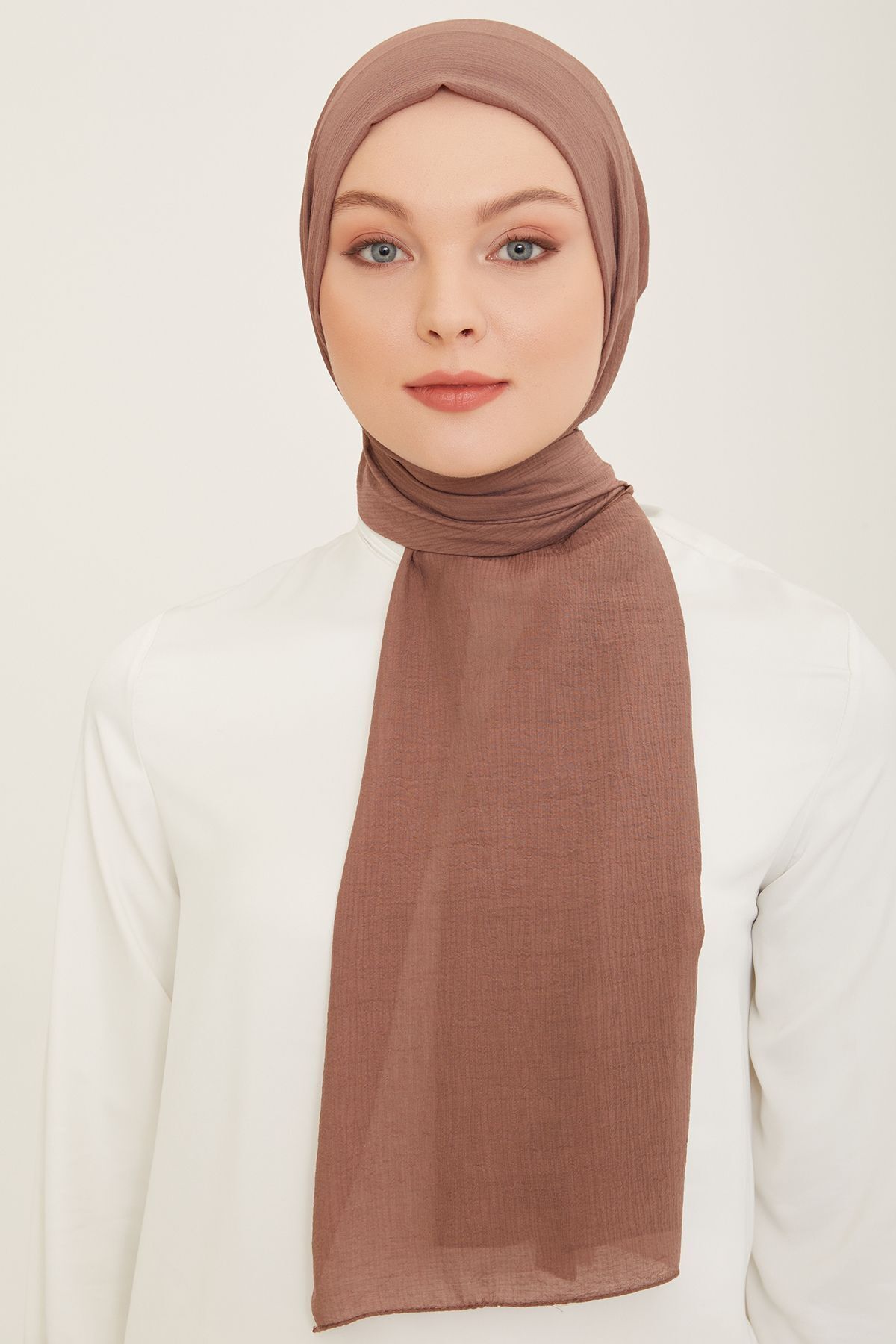 Armine Trend Woody Düz Pamuklu Şal Kadın Tesettür Hijab KAHVERENGİ