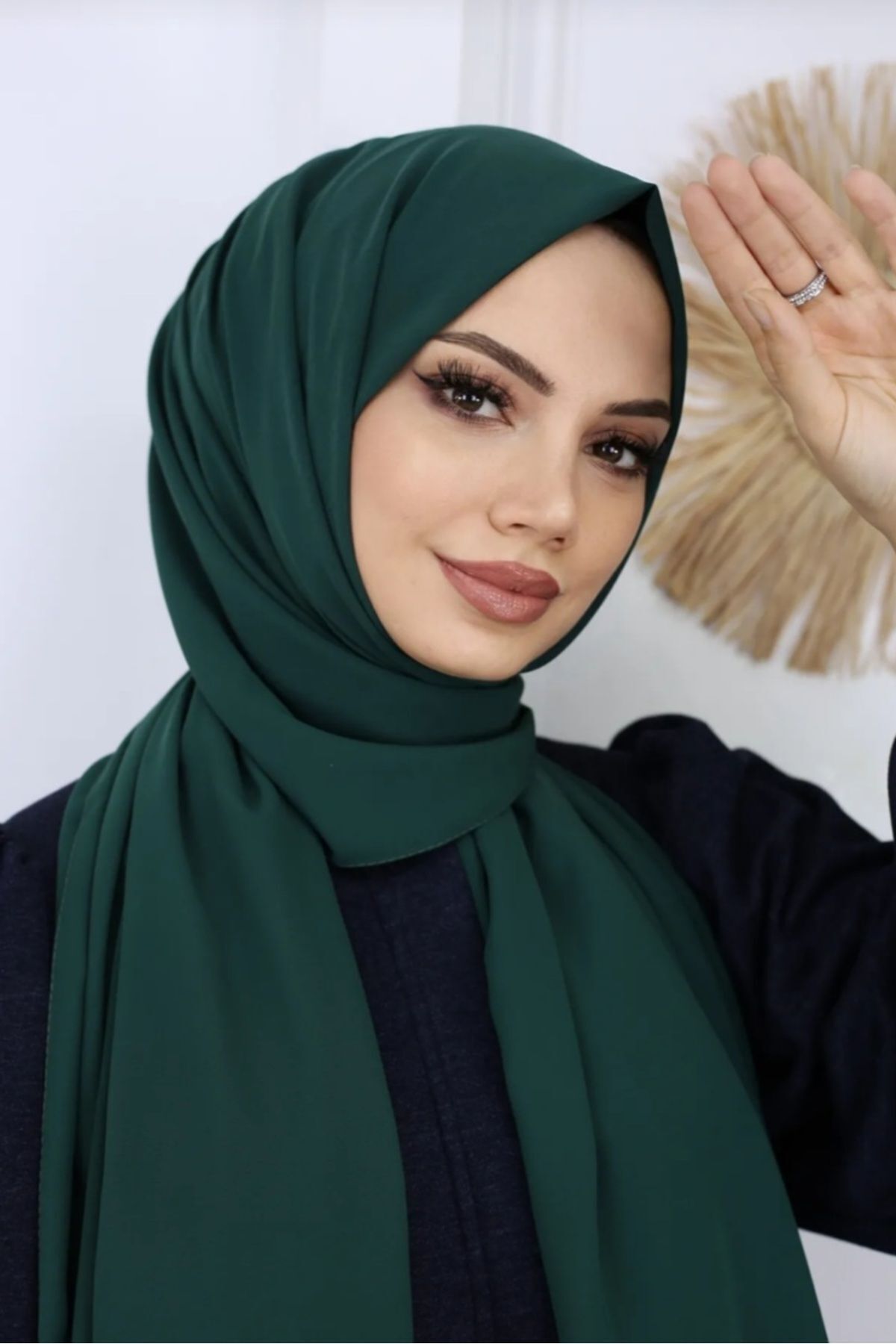 Tesettür Hijab Medine İpeği Şal Zümrüt