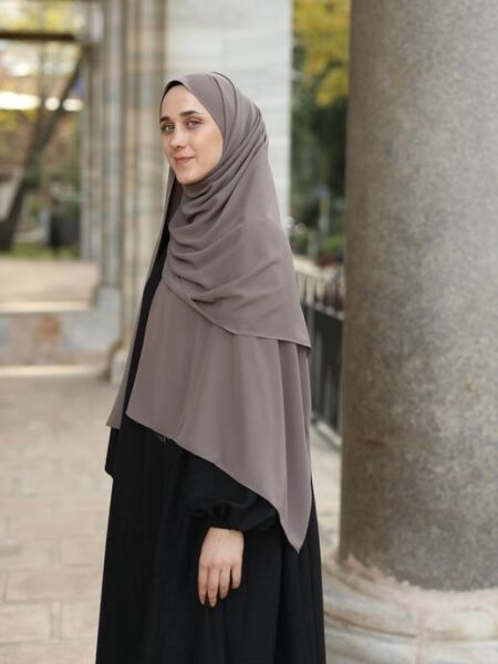 Tesettür Hijab Medine Ipeği Şal*koyu Vizon