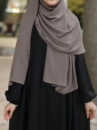 Tesettür Hijab Medine Ipeği Şal*koyu Vizon