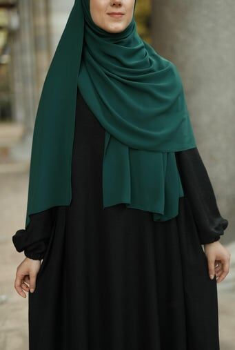 Tesettür Hijab Medine Ipeği Şal*zümrüt