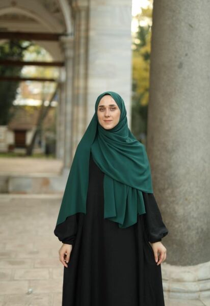 Tesettür Hijab Medine Ipeği Şal*zümrüt