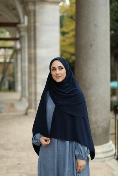 Tesettür Hijab Medine Ipeği Şal*lacivert