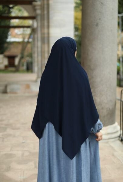 Tesettür Hijab Medine Ipeği Şal*lacivert