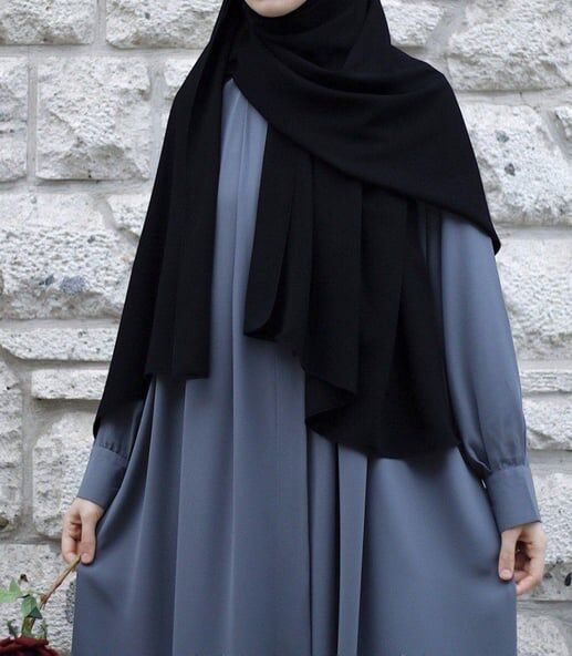 Tesettür Hijab Medine Ipeği Şal*siyah