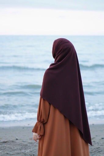 Tesettür Hijab Medine Ipeği Şal*acı Kahve