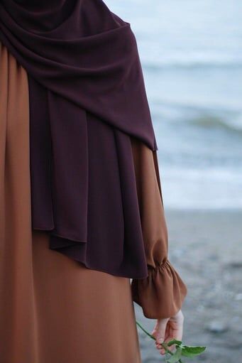 Tesettür Hijab Medine Ipeği Şal*acı Kahve