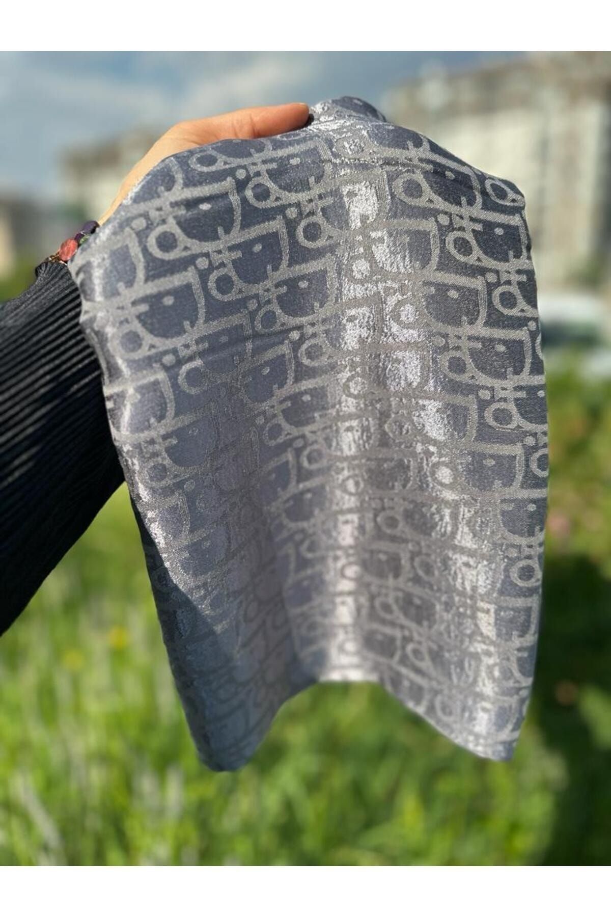 Kadın Tesettür Ipeksi Parlak Jakar D Desen Şal*füme