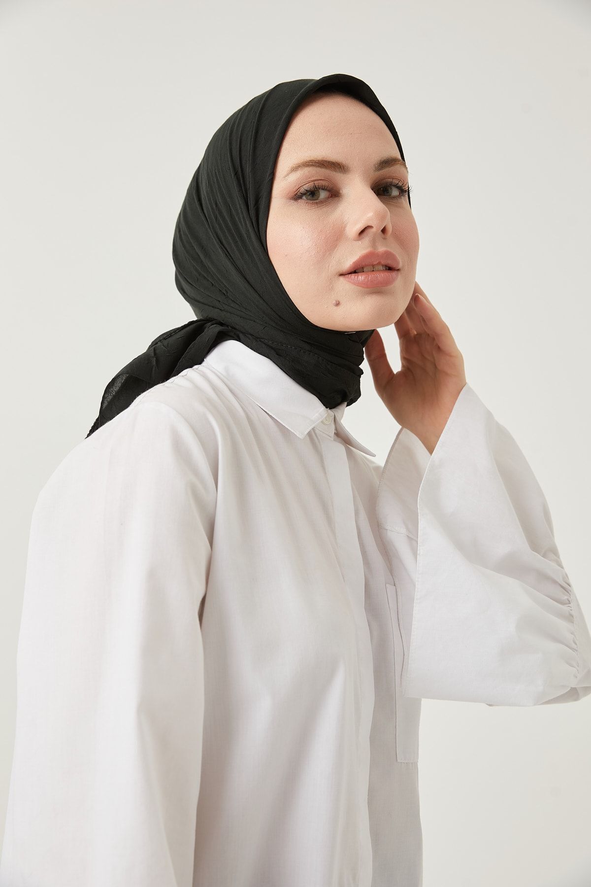 Kadın Tesettür Bambu Kraş Eşarp*siyah