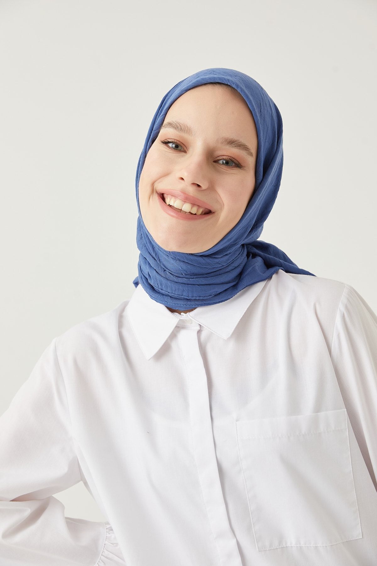 Kadın Tesettür Bambu Kraş Eşarp*indigo