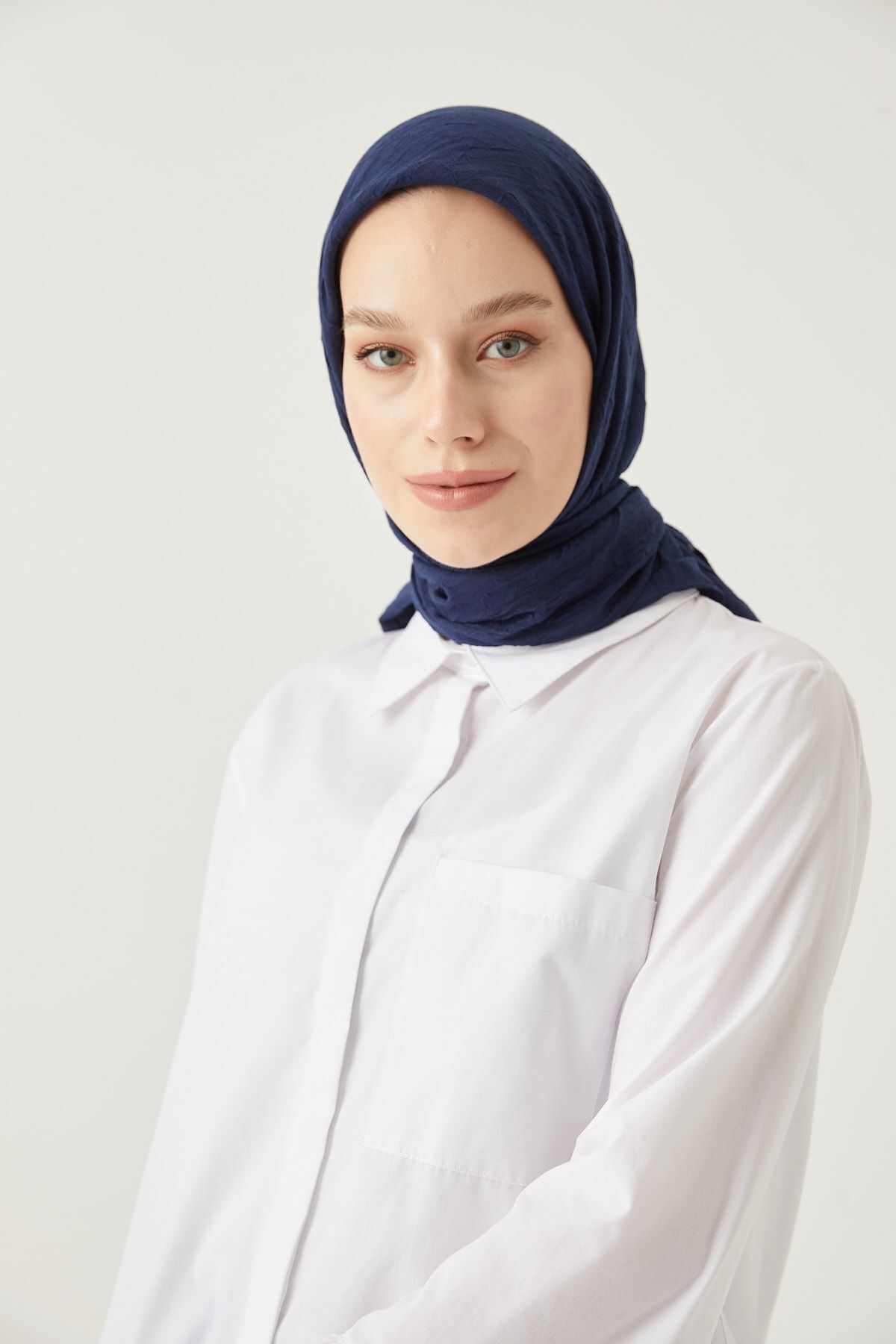 Kadın Tesettür Bambu Kraş Eşarp*lacivert
