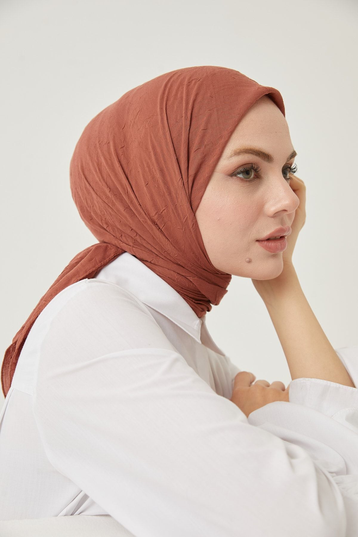 Kadın Tesettür Bambu Kraş Eşarp*kızıl Kahve