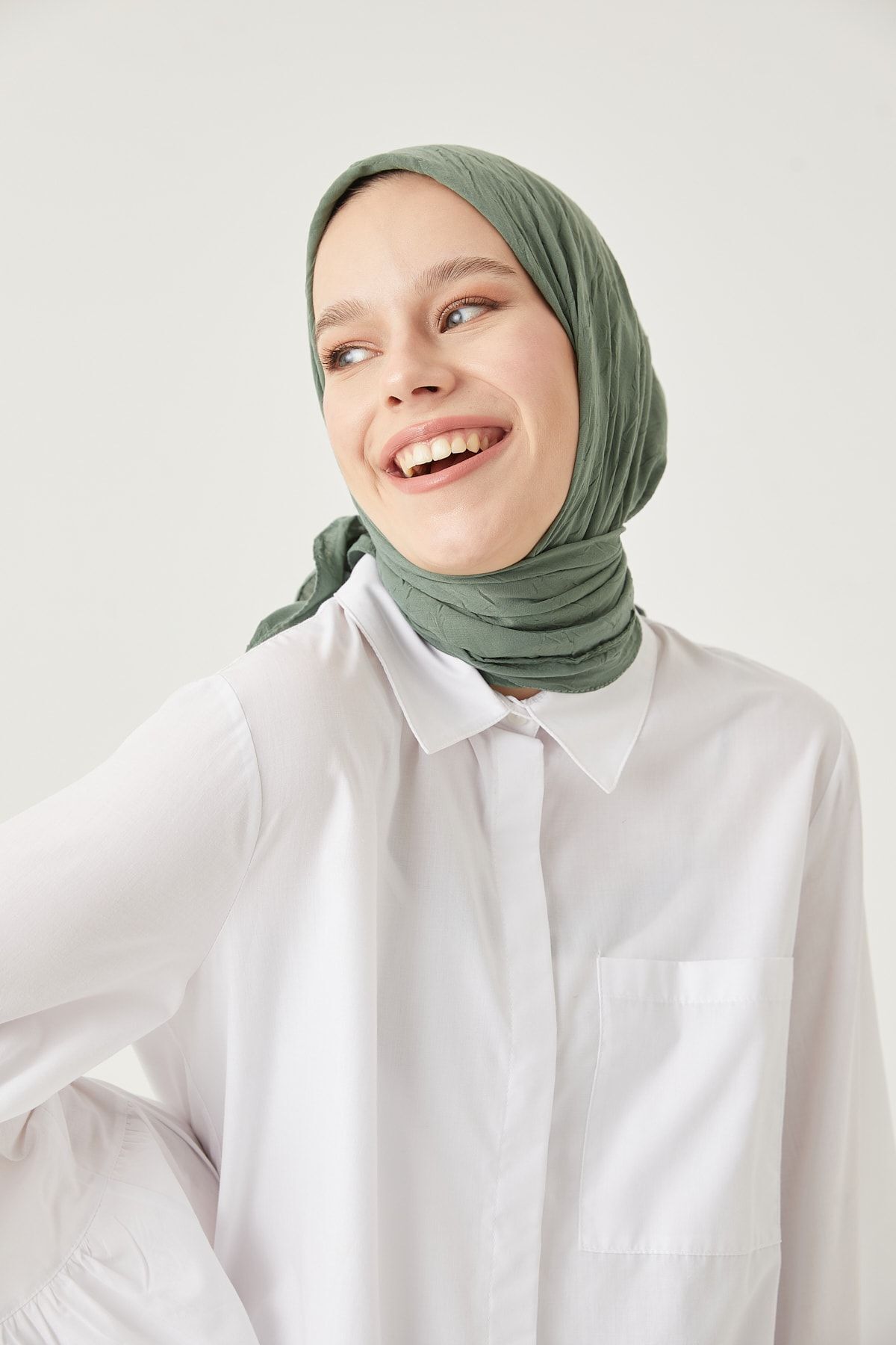 Kadın Tesettür Bambu Kraş Eşarp*küf Yeşili