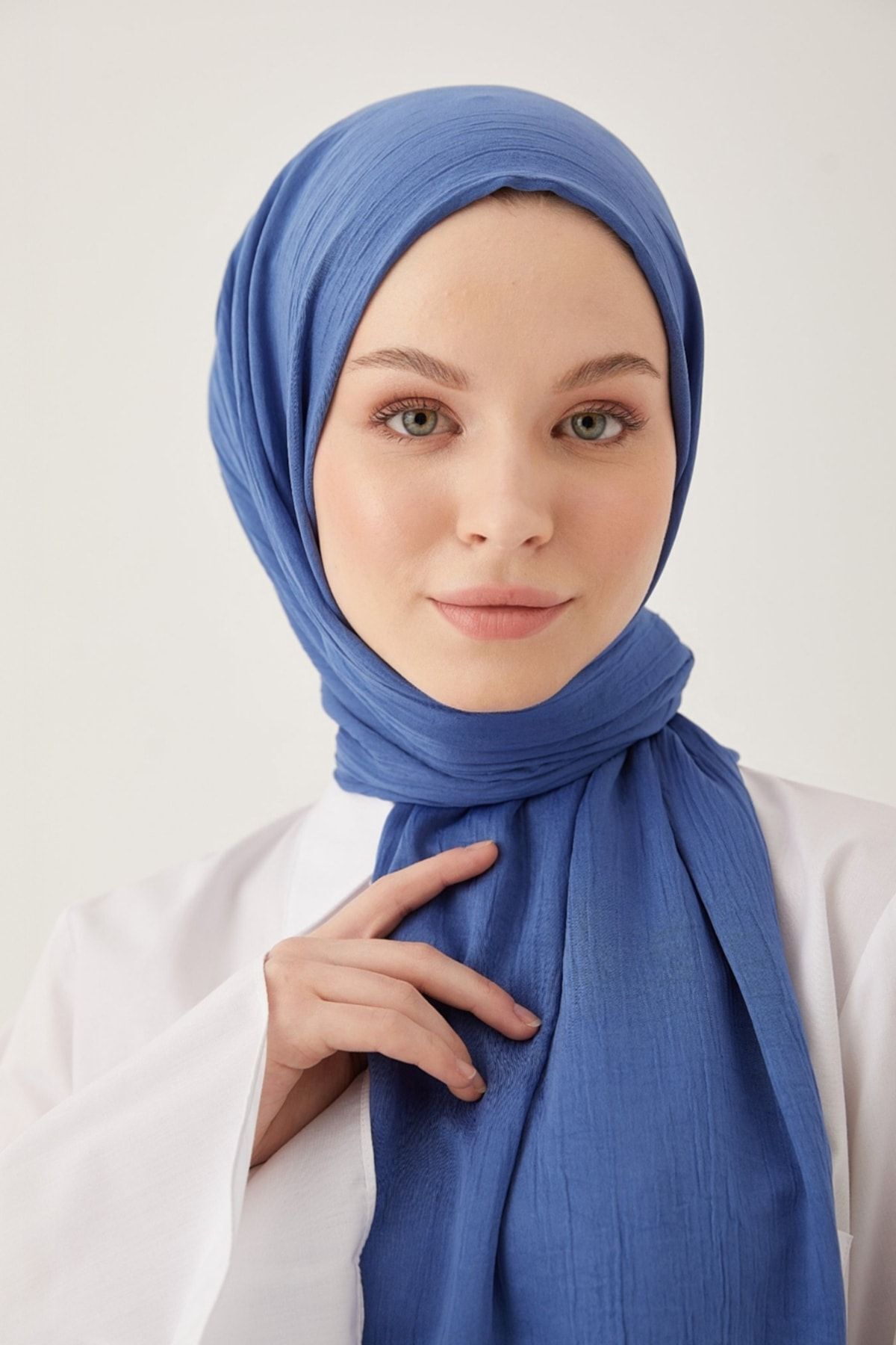 Kadın Tesettür Ipeksi Krinkıl Şal*indigo