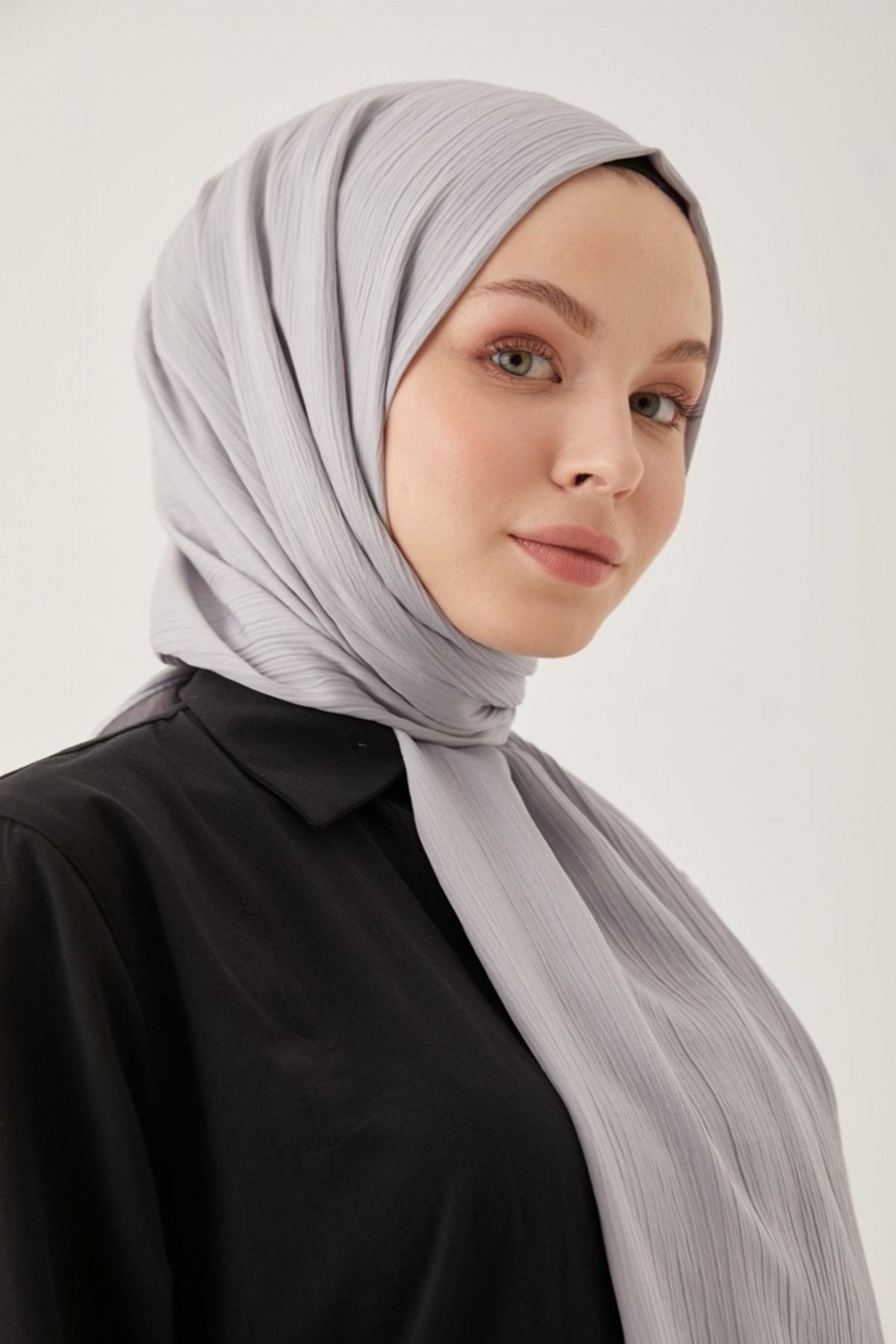 Kadın Tesettür Ipeksi Krinkıl Şal*gümüş