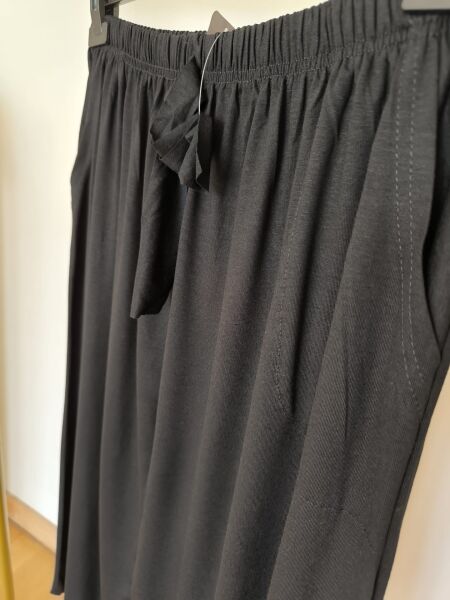 Pamuklu Viskon İnce Yazlık Cepli Penye Kapri Pijama Pantolon