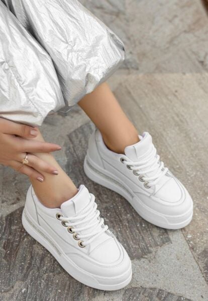 Lulu Beyaz Cilt Bağcıklı Spor Ayakkabı 259680