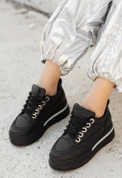 Lulu Siyah Cilt Bağcıklı Spor Ayakkabı 259690