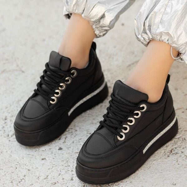 Lulu Siyah Cilt Bağcıklı Spor Ayakkabı 259690